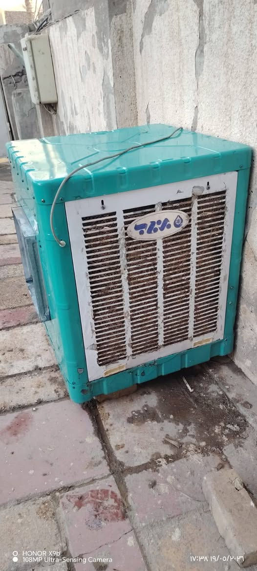 سلام عليكم مبردة نضيفه وبيه حلفات جديد ومطور وسعره135 الف وبيه مجال يريده يتواصل خاص او على رقم ***********
