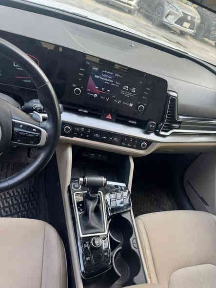 كيا سبوتاج : 2025 . (خليجي) . 
المحرك : 4  سلندر DOHC 2.0
العـــداد : 22 آلاف  
الضمان : 5 سنوات 

المواصفات : 
* مقاعد تدفئة .
* صندوق كهربائي .
* مقاعد مخمل.
* المقاعد الأمامية كهربائية .
* حساسات خلفية وامامية 
* اطار قياس 235/50R19 انج .
* دخول وتشغيل بصمة.
* أنظمة قيادة متعددة.
* لوحة عدادات المركبة LCD.
* حساس مطر.
* هاند بريك بصمة.
* تحذير النقطة عمياء.
* برداية صندوق الامتعة.
* مرايا كهرباء.
* المصابيح الأمامية زنون .
* كشافات الضباب زنون . 
* تشغيل عن بعد .
* نظام APPLE CARPLAY
* مكيف خلفي.

للاستفسار ***********
العنوان بغداد الكاظمية 
ملاحضه : السياره بيها حالوب بلقماره والبنيد
