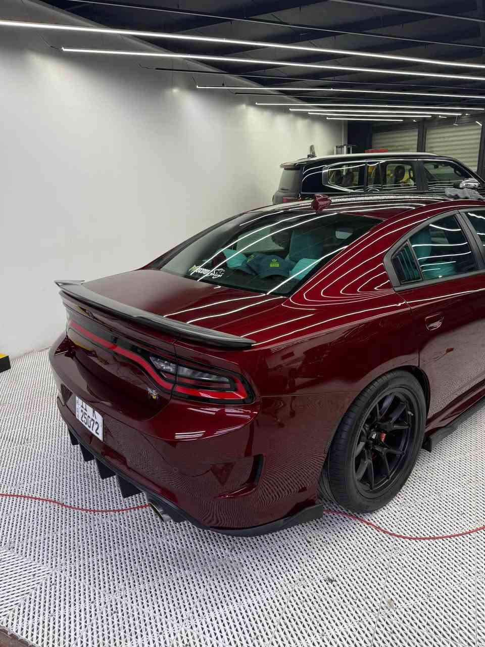 دوج جارجر سكات باك لون كرزي .  19 Scat Pack 
وارد أمريكي  نظيفة جدا وماناقصة اي شي  فول عده الفتحه 
من انصف واقوه السكاتات بغداد السياره معروفه 
#الموديل : 2019. ( امريكي) . حادث بنيد وجاملغ والباقي كفاله شاصي لغد مكينه كير اكسل كلهم كفاله 
#المحرك : SRT . V8 . 6.4L برتقالي .
#العداد 40,900 ml قابل لزياره 
رقم بغداد الجديد وهزه جديده  ابسمي تحويل ثاني يوم 
المواصفات :
* تحذير الخروج عن المسار . 
*  نقطة عمياء . 
* مكابح رياضية (برمبو) . 4 بستم 
* لايت LED . 
* كاميرا خلفية . 
* امكانية التحكم بوضعيات المقود كهربائيا . 
* كزوز سستم . 
* حساسات خلفية . 
* ويل قياس 20 أنج 
* سستم صوت ALPINE . 
* تشغيل عن بعد . 
* مقاعد رياضية حضن + جلد . 
* المقاعد الأمامية تبريد وتدفئة . 
* نظام خرائط GPS . 
* شاشة كبيرة قياس 8.4 أنج اوپشنات SRT 
* تدفئة ستيرن . 
* كير شفتر بالستيرن . 
* جناح خلفي . 
* بلوتوث تلفون . 
* محدد سرعة . 
* كشن جلد 
الإضافات 
_شوته 
_اويل بلت 
_اويل برثر
_نوزلات ازرق الطويل 
_بلكات ريسنك 
_ولف حماوه مشيمتو 82  اصلي 
_اكس بايب داون بايب كامل وسطيات CLB
_‏fm pro max m2
_فيول بم ريسنك عبوه كامله 
_اويل كاج كان بولت 
_دبات srt اسود 
_ثروتر bbk كامل 
_العقل مفتوح اول لاين تفريغ كامل فصله سيڤتي كامل برمجه داينو مصطفى ايكل 
_ تخم ويل روهانه الجديد 
_تخم تاير جديد خلفي 315 امامي 275 
_اضافه دواخل مكينه 
_سترس بار 
_ستدات طلقه 
_فجوج 4 بستم 
_ لد فسفوري ابيض ترحيب 
_ عدسات LED انارتها نهار 
_ لدات بنيد 
السياره لتقارنها بستوك السياره مصروف عليها خير من الله مابيها كال نقص صدر امامي خلفي جديد 
*للاستفسار الاتصال عل *********** 
سعر ٢٣٥
مكان السيارة ( بغداد_ دورة) بغداد, العراق
