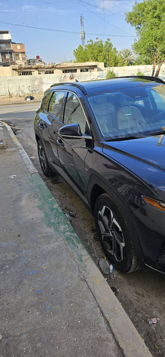 للبيع توسان2023 هايبردفول الفول (Limited(V.I.P
كفاله عامه عدا بارد بسيط 
وارد أمريكي 
اللون ازرق نيلي 
المواصفات 
بصمة تشغيل + بصمة ابواب + تشغيل عن بعد
محرك 1.6 تيربو
كير 8 نمر
شفتات ستيرن
كير دكم 
سايد بريك بصمه 
دواخل جلد ابيض
تدفئه وتبريد كشنات الاماميه 
تدفئه الكشنات الخلفيه 
هيتر استيرن 
سقف بانوراما 
جنطه كهرباء 
كاميرات عدد (4) 360 درجه 
رادارات اماميه وخلفيه
اشاير بالمري 
فول حساسات 
قياده ذاتيه 
تحديد مسار 
توقف ذاتي 
شاشه دجتل
اوتو بارك ( يتقدم ويرجع بالبصمه)
وبعد بيها هواي مواصفات 
صور الحادث مرفقه بالمنشور
ماشيه 37 ميل
(رقم بغداد بأسمي)
السعر 210) وبيها مجال بسيط 

مكان السياره (بغداد/الحريه)  
*********** بي واتساب
