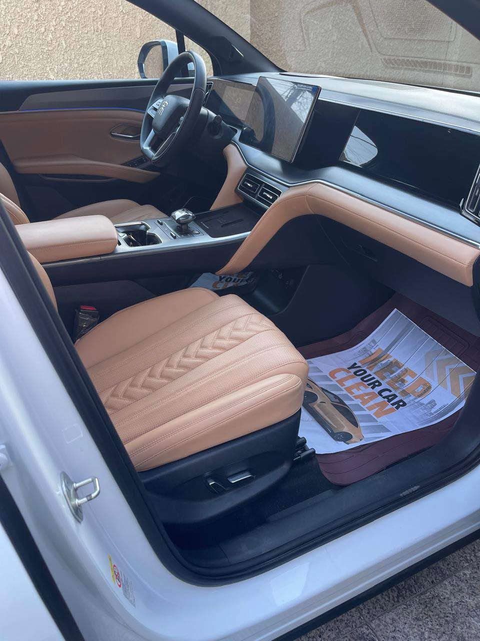 السلام عليكم للبيع BYD سونك L فول مواصفات 2025 رقم بغداد باسمي ماشية على 10 الف على البانزين وعلى الكهرباء 5 الف بيها تعديل شبر بالضبط بالجاملغ وكع الصبغ صبغته على كده والدعامية هم بيها شبر من جهت اليمنه مواصفات فلاك شب بنوراما كراسي كهرباء الامامية وتبريد وتدفئه وستيرن هيتر رادار امامي خلفي جانبي صندوك كهرباء مري ترحيب وشفط بطارية 120 كيلو تدعم الشحن السريع شاحن واير ليس 50 واط لد داخلي متغير بلادي 4 كامرات  مكاني بغداد الشعب او الاعظمية سعر 28 مليون و 800 الف *********** بغداد, العراق
