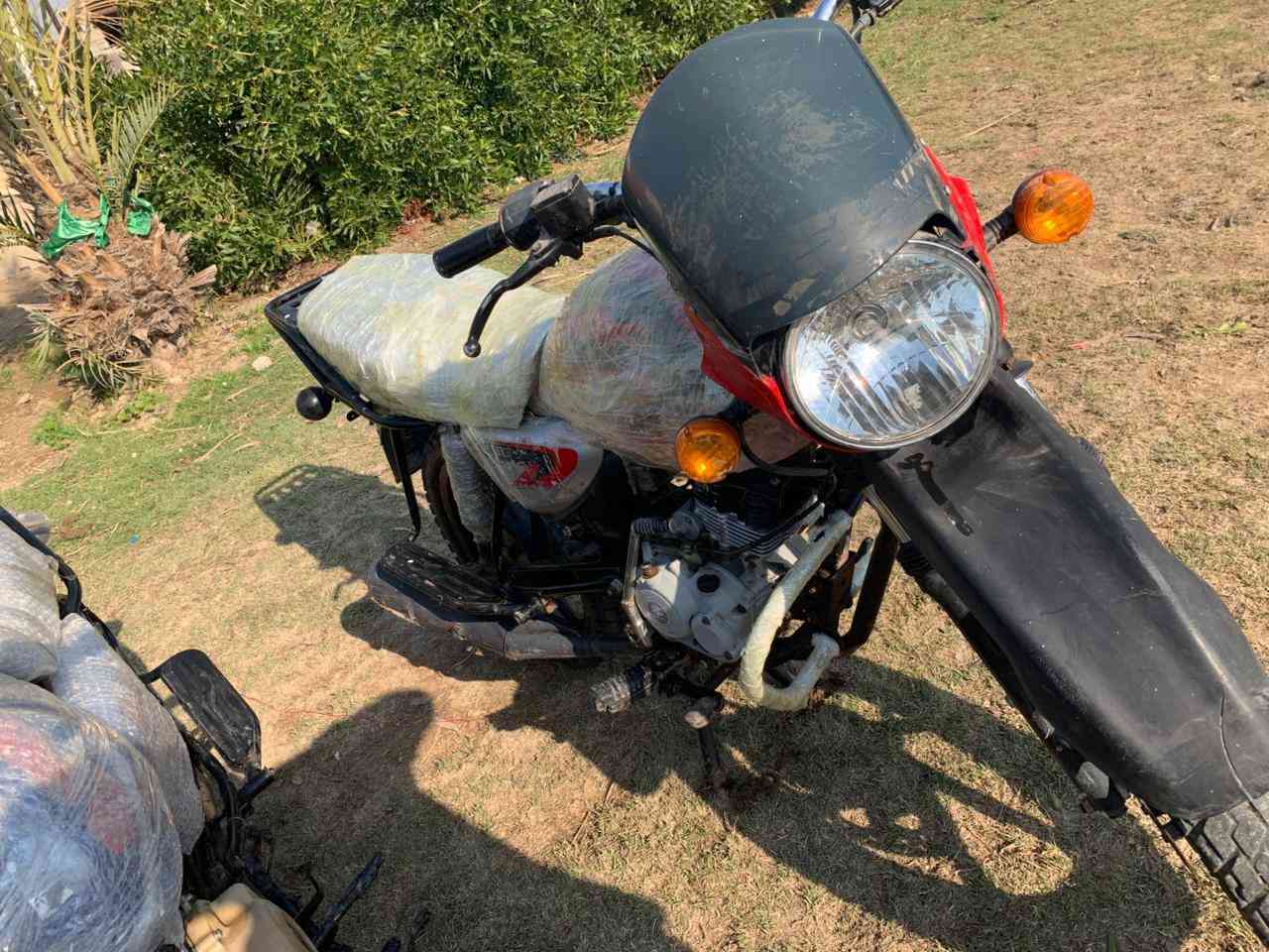 بوكسرات العدد 2وحده موديل 22والثانيه 20 المكان واسط الصويره قرب بيت سيد ربيع للاستفسار الاتصال على الرقم ***********
