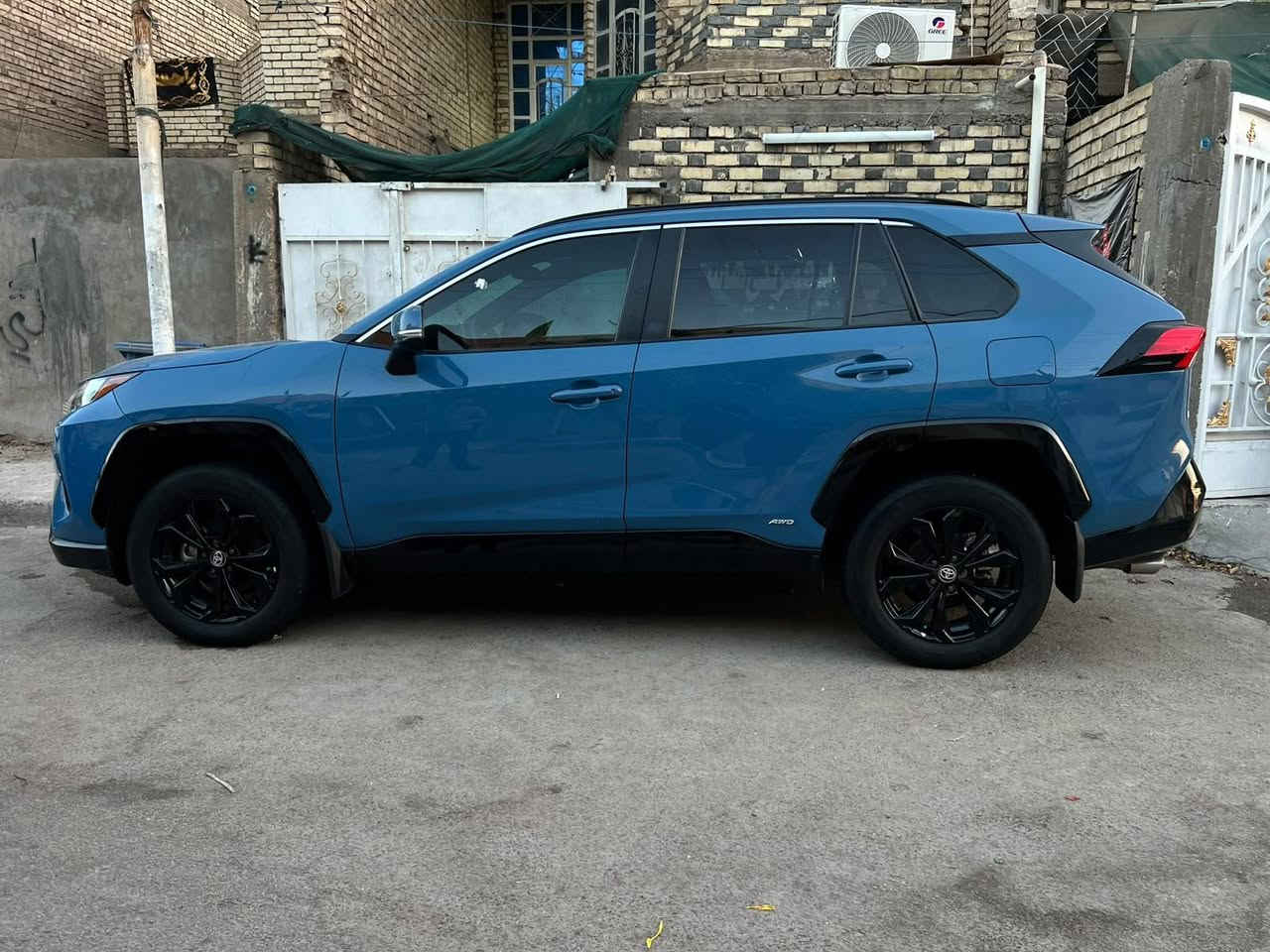 السلام عليكم.
Rav4 2024 SE BlAS فووول مواصفات.
اللون جويتي.. الضرر. امامي. اي قطعة ممبدلة بي البجم لا جاملغ لا بنيد فقط دعامية. ومازدا. البنيد ممفتوح بمكانة فقط بي بارد اصبع واحد.
السيارة مكانها بغداد البارحة كملت سمكرة دخول جديد. السعر ٢٢٨ وبيها مجال مال بيع سريع. ***********. مكانها بغداد البنوك او زيونة..
