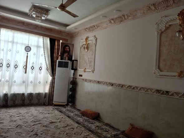 بيت مساحة 200 طابو صرف بناء حديث منطقة مقاطعة 5 (حي جزائر2) قرب دار المسنين متوفر خدمات كهرباء ماء موقع البيت على شارع 30 قريب على شارع العام سعر 150 مليون
***********
