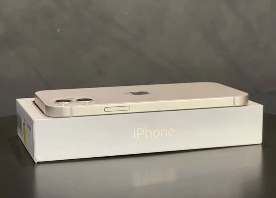 سلام عليكم آيفون 12 نضافه 100% جهاز ذاكره 64
بطاريه 82 بلاديه مبدل فقط شاشه اصليه  فيس إيدي شغال صوته عالي  السعر 295الف  .الرقم ***********
