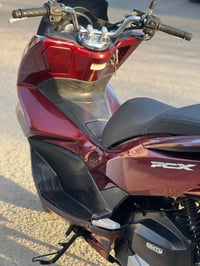 PCX  الجيل الثاني موديل 2018 مكينه 125cc مكينه وكفرات بلاد  حساس ازدحا...
