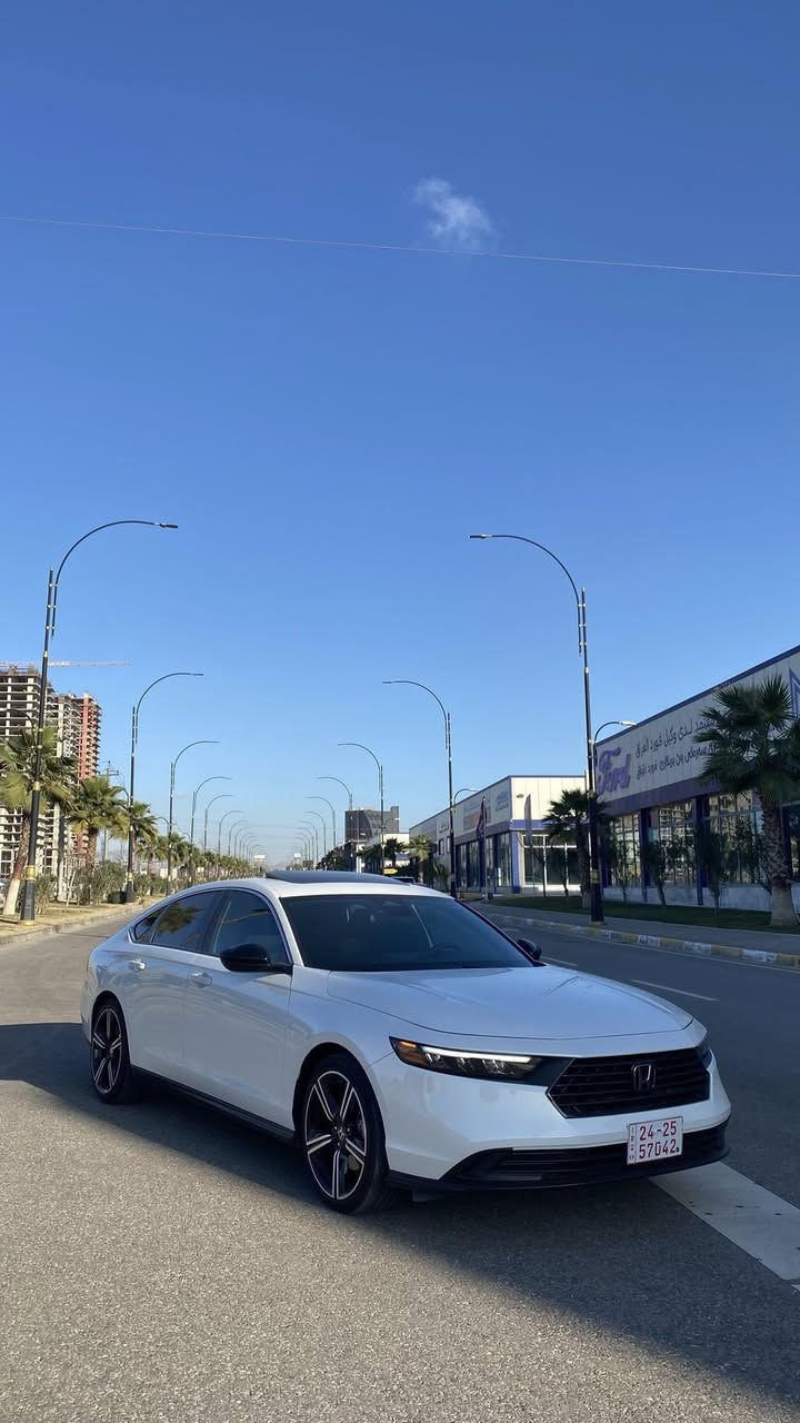 HONDA ACCORD, HYBRID SPORT
هوندا اكورد هايبرد فول مواصفات لون ابيض ثلجي موديل 2023 مكينة عشرين هايبرد ماشي 28 الف ميل 

مواصفات : 
*بصمة 
*سلايد
*شاشة جبيرة 
*اربع وضعيات قيادة 
*هندبريك دكمة 
*بريك اوتو هولد 
*كروز سرعة 
*مثبت مسار 
*كشن كهرب 
وباقي مواصفات المعروفة 

السيارة بيها ربع جاملغ خلفي وربع قبغ صندوق بدون ايرباك بجم كبس 

السيارة مكانها دهوك معارض الجديدة 

السعر : 216 $ ومجال بسيط 

للاستفسار الاتصال على الرقم 
***********
