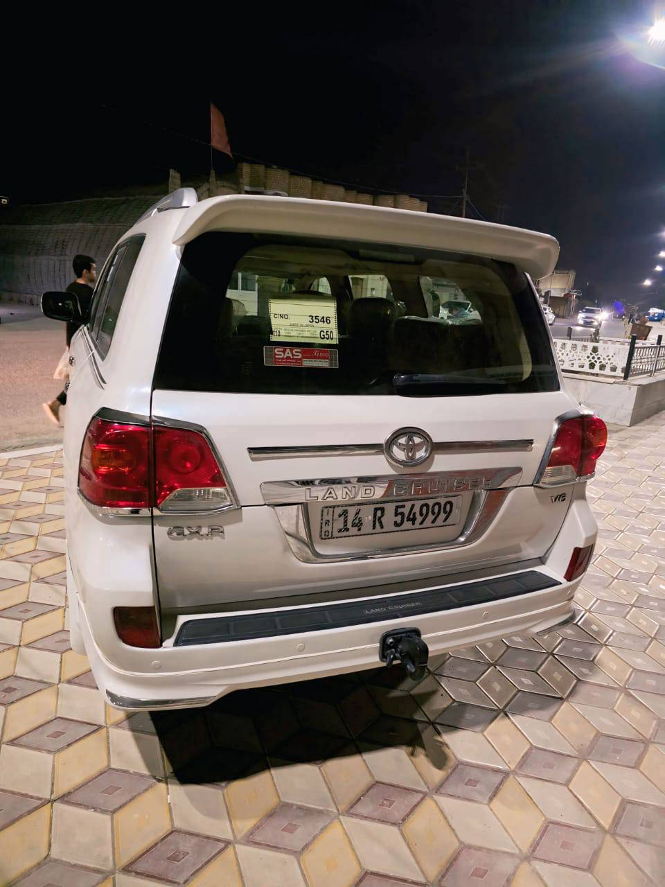 سلام عليكم
للبيع جكسار 
موديل :2013
فئة/GXR حجم محرك 6 سلندر 
ماشيه/ 228
رقم بصره الدولي مميز ب اسمي 
سياره مكفوله كفاله عامه فقط بيه شبر كارت 
سياره جديده جداً مناقصه شي 
مكان سياره ذي قار  السعر 340
رقم الهاتف / *********** متواجد على واتساب
