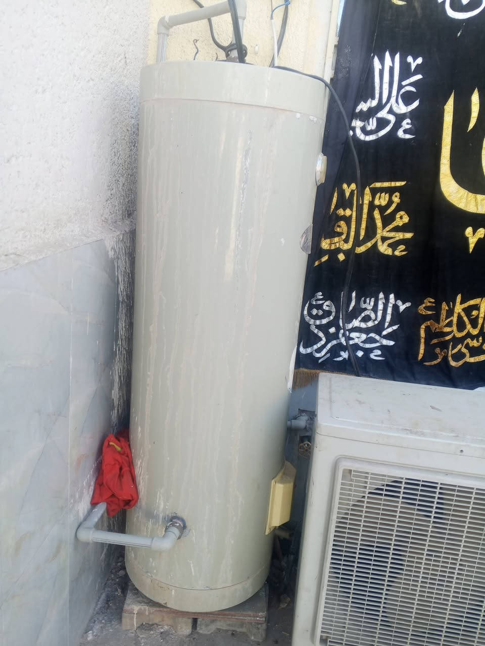 مقطوره 1000الف التر 

ماطور اصلي سعرهن 250قفل للتواصل ***********
