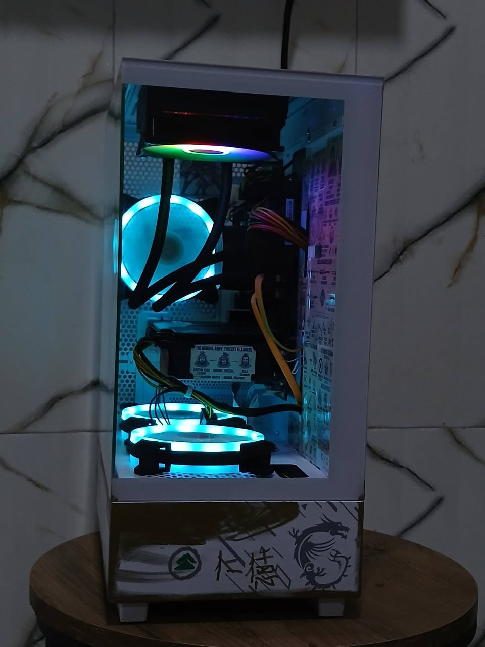 مكاني بغداد الدورة رقمي ***********
سعر 450
I5 9400f
H310 gigabyte 
Coller 120mm جديد 
Psu 550w جديد
Ram 8g ddr4 
Gtx 1650 asus tof gaming 
Case msi pano جديد
Ssd 128 g sandisk جديد 
Hdd 500g

