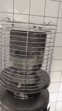 للبيع صوبا على الغاز نضيفه مستعمله شهرين بس  مكاني الايمن شراي تعال واتساب ***********
