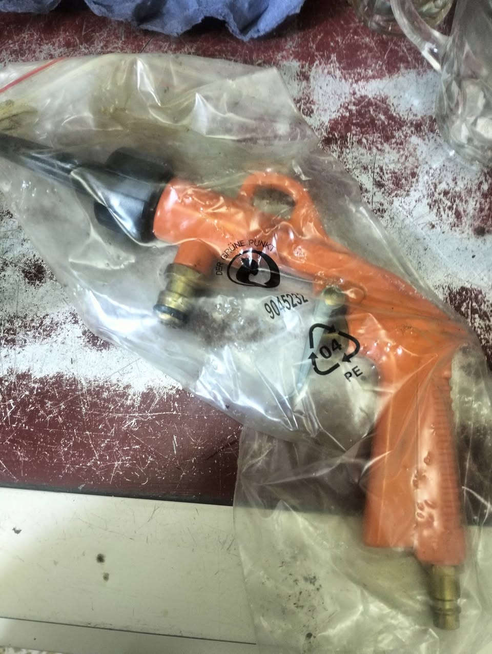 مسدس هواء جوكر امريكي صناعي 
يشتغل للرمل وللغسل ب الماء أو الكاز أو اي سائل بيه تعيار قوي أو متوسط 
راسل الصفحة أو واتس اب 
***********
