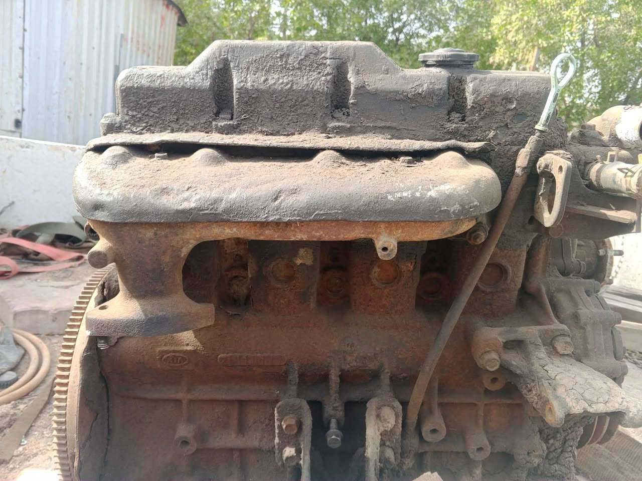 السلام عليكم مكاين كيا ٣٠٠٠ نظيفات شغالات على الفحص  العنوان بغداد الكمالية مكلف بالنشر اتصلو واتساب ***********بي واتساب
