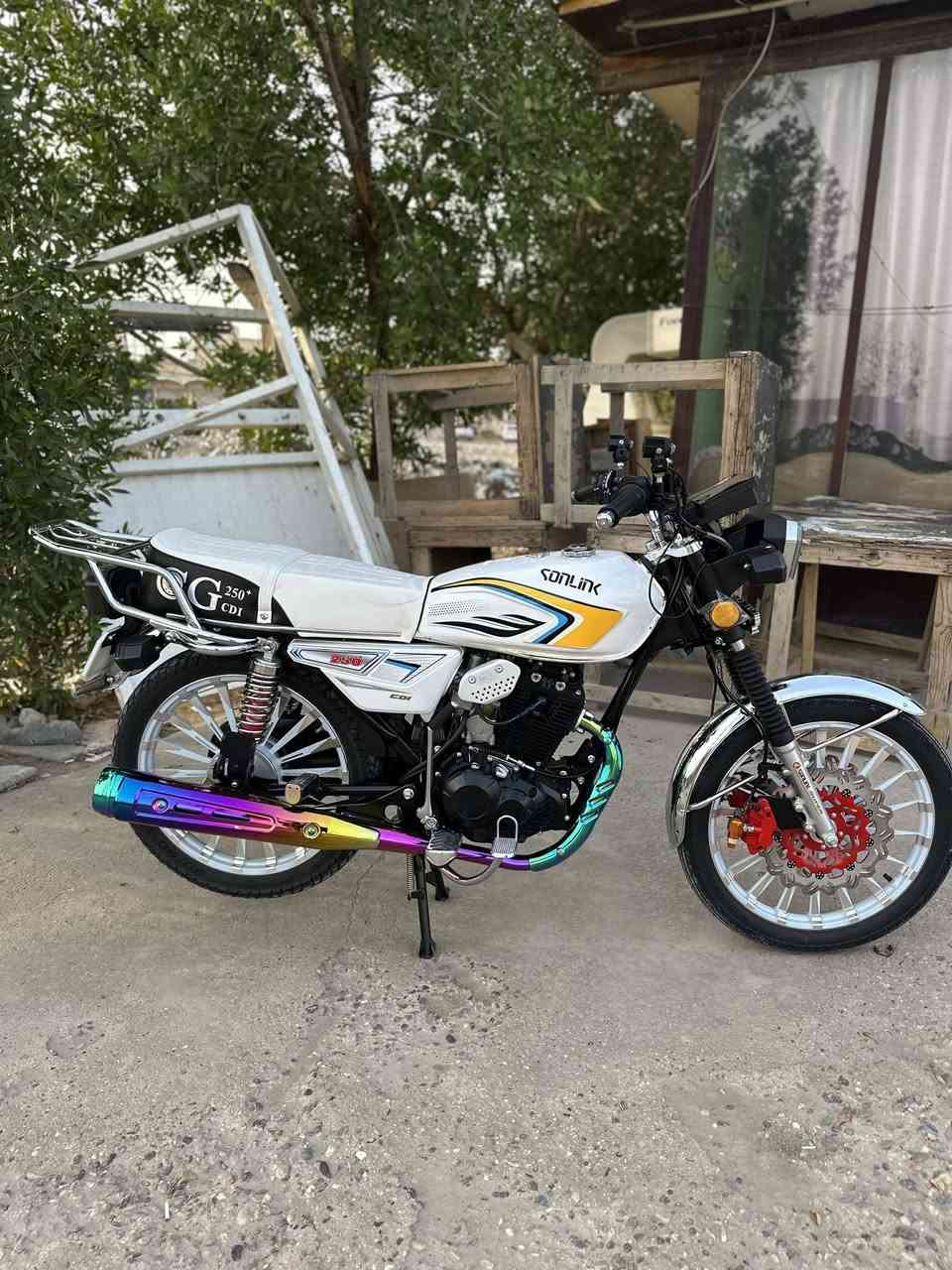 سلام عليكم
سيفان
مكينه سوده 250cc  محرك جبير
دراجه زيرو ماتحتاج احجي ولا تعبك ولا تعبني حاله حال لمعرض صارله طالعه شهر من المعرض و مستخدمه ١٥ يوم مامحتاجه

موديل 2025 وطالعه 2026 بشهر رابع
دراجه بلاد كله مانقصه برغي أوراق وهل أمور َله كله جاهزه و وصل لمعرض وتاريخ كله كامل
مواصفات دراجه فول للعلم دبل فلنجه امامي شاشته ايباد
مكاني كربلاء طوريج
رقمي ***********
سعر مليون و ٥٠ الف مطلعه مليون و 1200   وموجود سعر بل وصل

