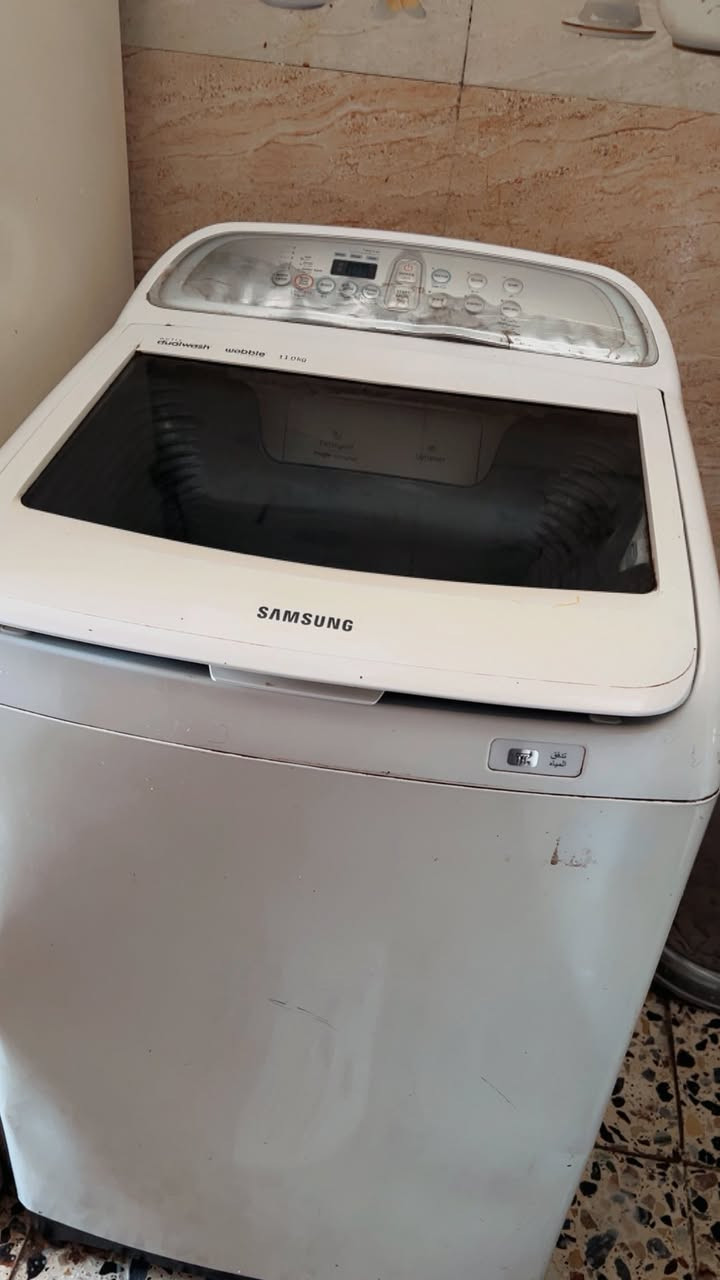 غراض بيت للبيع للاستفسار *********** او مراسله ماسنجر
