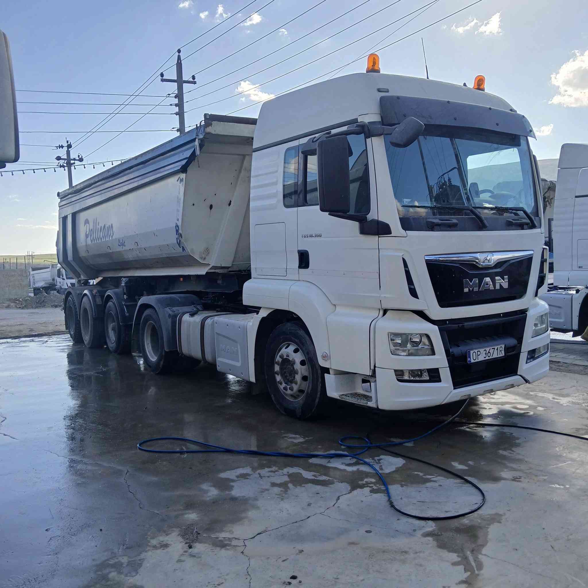 للبيع 2016 راس و بدي أو بس بدي ***********
