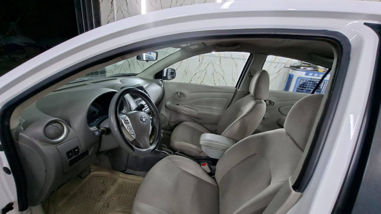 السلام وعليكم للبيع نيسان صني هندي بليته زركه موديل 21 السياره مكفوله كفاله عامه عدا بارد بصيط بيها من الصبغ والظربه رقم اربيل سنويه وهزه جدد سنويه ل 31 بسمي تحويل أو وكاله مكان السياره بغداد حي الجهاد لتواصل *********** اتصال او واتساب
