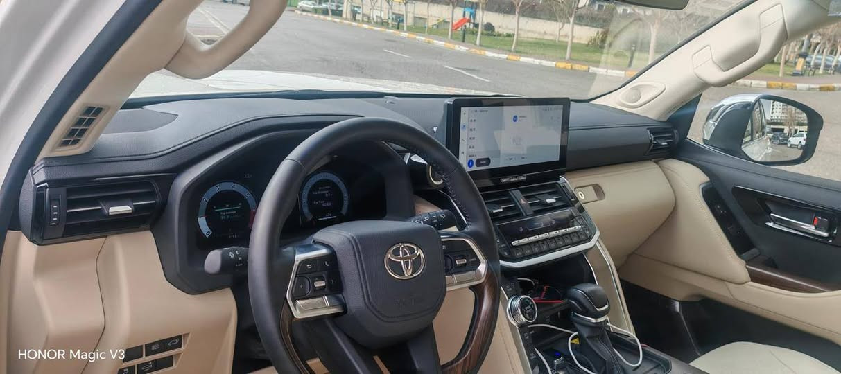 تويتا لاندكروز جكسارة 2025 VX limited S شرکة ساز
بیع مستعجل المسافة المقطوعة: ۱۷٥۰ کم
مرقم باسمي ، سلیمانیة،
المستورد: SAS
کامل بی بی اف، ppf ، ضمان 10 سنوات
جام امامی درع
كلين تايتل  مكفولة من كل شي، متل زیرو بحالة شركة.
المواصفات معروفة فی اكس لمتد اس
 المحرك: ٦ سلندر بسعة ٤ لتر بدون تیربو
تحديد سرعة 
كاميرا 360
رادار 360
کشنات خزن
کشنات جلد و کهربائی
سلاید
تشغيل عن بعد 
سماعات jbl
وبعد هوایە مواصفات

🛑 السعر سوي تعليق يصل مباشرة 🤖 

ضمان و عقد صيانة مجانية من تويوتا العراق لمدة 4سنوات  او ٨۰،۰۰۰ كم
مكان سیارة سليمانية.
‏‏‎
رقم صاحب السيارة 
***********
