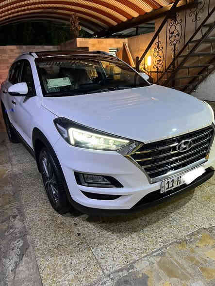 السلام عليكم 
توسان 2019 شركه الكاصد كوري اصلي سياره وضع الشركه 
بعدها مكفوله كفاله من الصبغ والبارد والشخوط ماشيه 33 حقيقي سياره بعدهه زيرو لزكات الشركه ونايلون شركه بعده بيهه بصمه لاخ بعدهه مامفتوحه كتلوكات شركه بعده سبير والعده بعدهه مانزله سياره كلهه وضع شركه مكينه كير صدر كله بعده عل شركه سياره فول الفول اعله فئه بل توسان رقم بغداد الجديد دوالي هزه جديده وسنويه بسمي جديده اتصال *********** مكاني بغداد
