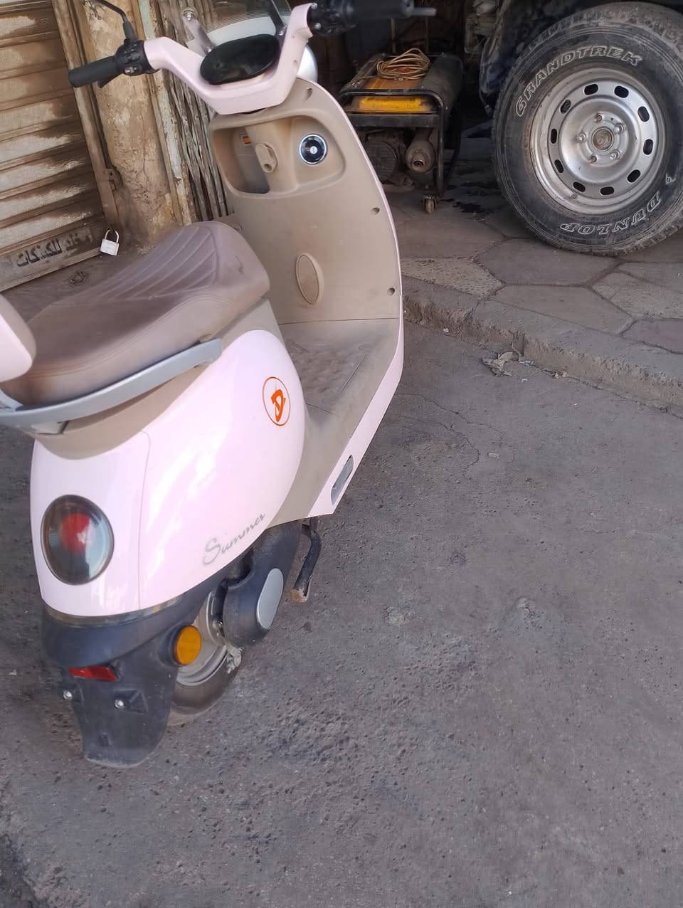 السلام عليكم دراجة شحن للبيع في بغداد بنوك دراجة جديدة سعر ٥٥٠ ألف وبيها مجال قليل شراي الاتصال ***********
