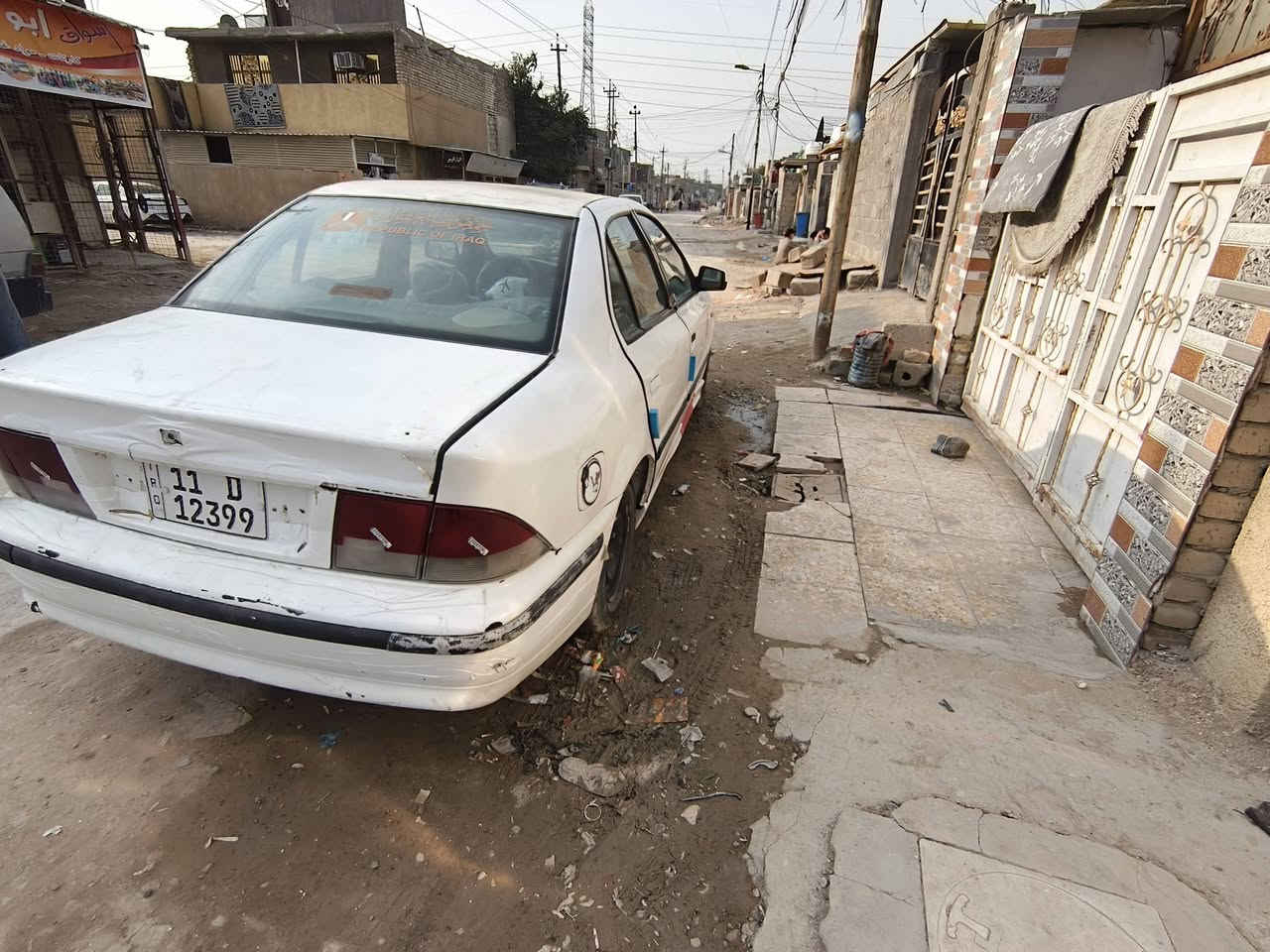 السلام عليكم للبيع سمند 2012 بيها 3 قطع صبغ محرك وكير مكفولات تبريد ثلج تدفئة شغالة كهربائيات كلها شغالة سيارة جاهزة ما بيها اي نقص الف ما تصرف عليها انكر سلف وللشارع كبل السعر 37 وبيها مجال بسيط مكان بغداد البلديات للاتصال ***********
