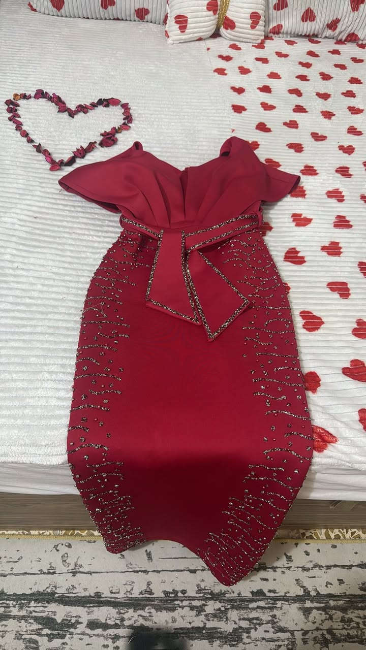 قياس ٤٢ نضافته 💯 ١٠٠


**إذا كنت صاحب هذا الإعلان وتريد حذفه لأي سبب، رجاءا أرسل رسالة إلى الدعم الفني**