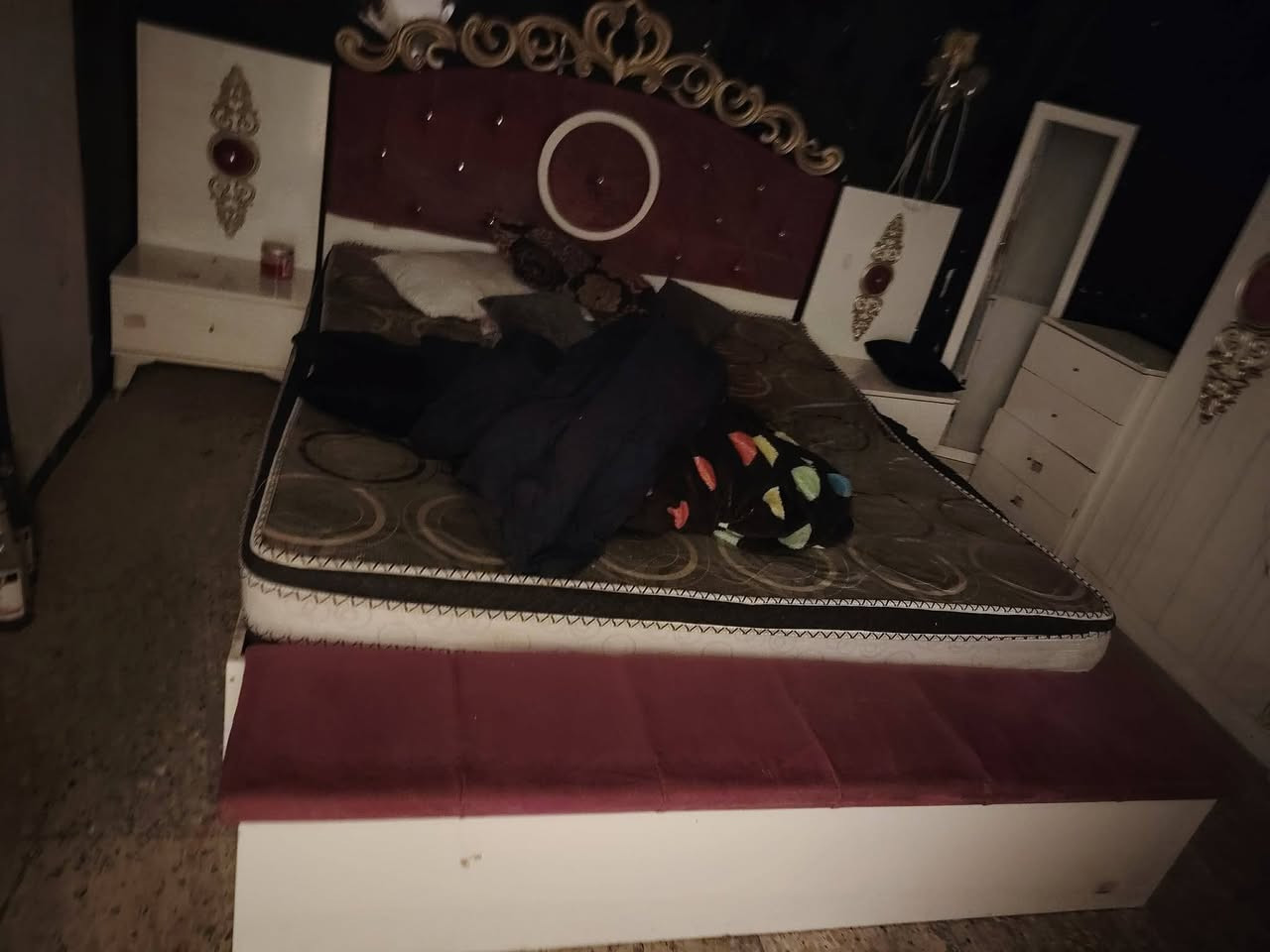 غرفه تركيه نضيفه اخت جديد 600قفله سعره شراي خاص مكاني بغداد


**إذا كنت صاحب هذا الإعلان وتريد حذفه لأي سبب، رجاءا أرسل رسالة إلى الدعم الفني**