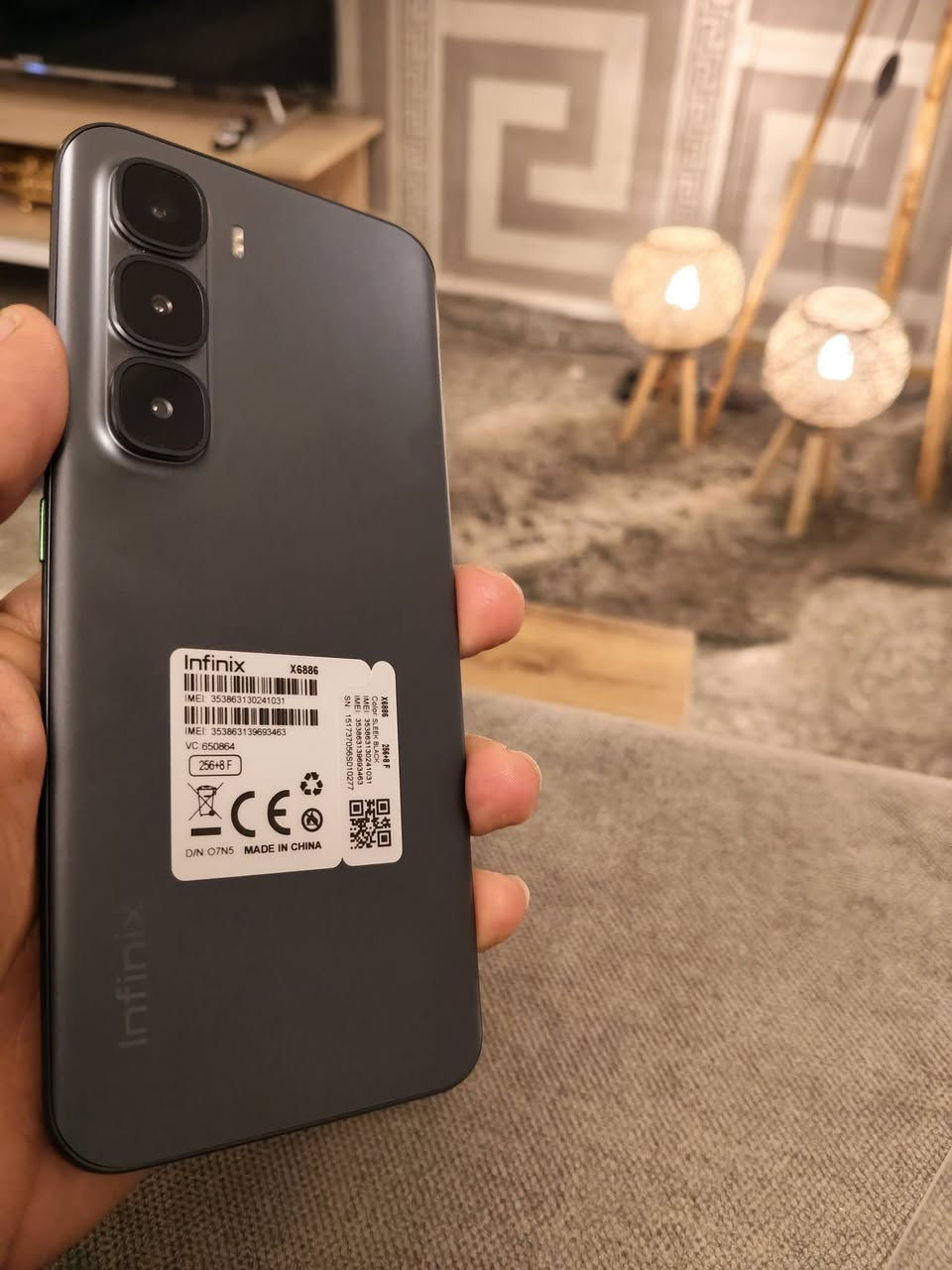 هوت 60 برو بلس ذاكرة 256 وعشوائية 16 جهاز استعمال كم يوم جديد بعده غراضة كاملة للبيع بسعر 230 الف بدون عملة مكاني بغداد ***********
