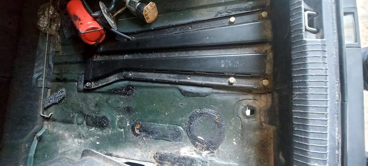 سيارة اوبل اوميكا مديل ٩٣
محرك ٢٠ 
كير عادي عادي 
داخل كلينس 
بدون تقحيل 
بدون صبغ 
بدون خيسان 
سيارة اوبل اوميكا مديل ٩٣
محرك ٢٠ 
كير عادي عادي 
داخل كلينس 
بدون تقحيل 
بدون صبغ 
بدون خيسان 
سيارة جديدة ماشية ٢٠٠ الف 
سيارة من الشحن يمي سنوية خضرة 
رقم الماني 
***********
