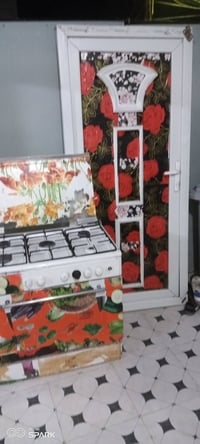 باب ايمن مستعمل قليل وطباخ خمس عيون شغال كلشي مابيه الطباخ 60وبيه مجال...