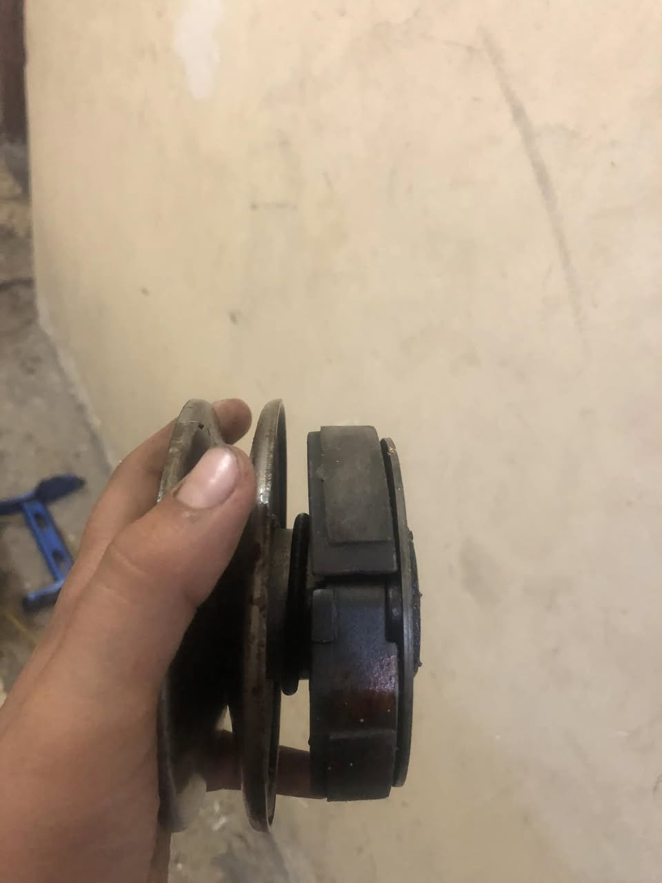 مكينه فشكتين وروله كلشي مابيه وكلج خلفي رياضي اصلي من حسنين لسيد ماخذه  وشيالات وصالنصه بوق 
ويدات وتطواله مال دبل وكابريتر قفاز وهوه ول قمجي مالته ايشي تريد خاص توصيل موجود


**إذا كنت صاحب هذا الإعلان وتريد حذفه لأي سبب، رجاءا أرسل رسالة إلى الدعم الفني**