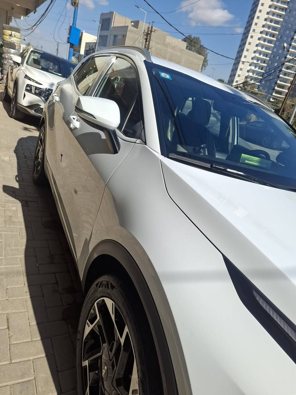 كيا سبورتج 2024 خليجي وكالة دولية 
مكفولة من الصبغ مع بارد صغير 
نصف فول مواصفات عدا بانوراما 
بصمة تشغيل + ابوب 
كشنات كهرباء عدد ٢
سايد بريك بصمة كهرباء 
شفتات ستيرن
تدفئه كشنات + تدفئه ستيرن
ويل 19 الكبير
محرك 2000 دوش
حساس امامي خلفي
كامرة خلفية 
اشاير بلمري 
تشغيل عن بعد 
مرايات شفط +ترحيب
لايتات زينون
وضعيات قيادة 
نظام منحدرات
اوتو هولد
وايرليس شاحن
فول تحكمات ستيرن
ماشية 50 الف كم جديدة وجاهزة من كلشي 
رقم بغداد باسمي  تحويل مباشر
المكان بغداد الاعظمية سبع ابكار 
السعر 210$ 
 اتصل  (***********)
