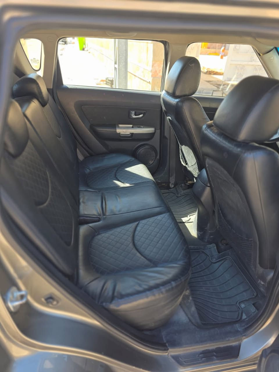 السلام عليكم للبيع بدون مرواس  كيا صول وارد خليجي بصمه تنتنه تدفئه تبريد فول مكصوصه بس من الجنطه مكفوله عشائريا  ومن السرقه السعر ٥٠ وبيها مجال   يتصل على هذا الرقم ***********
