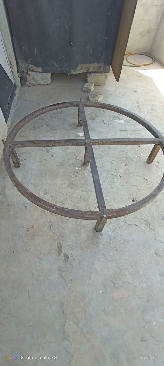 السلام عليكم شباب عندي هذول اغراض للبيع
السخان سعره60 ألف شرط نضيف وبي مجال 

الباب الحوش كامل مع الملبن سعره 55الف وبي مجال 

قاعده تانكي سعره 25 ألف وبي مجال
الشراي اتصل على الرقم ***********
