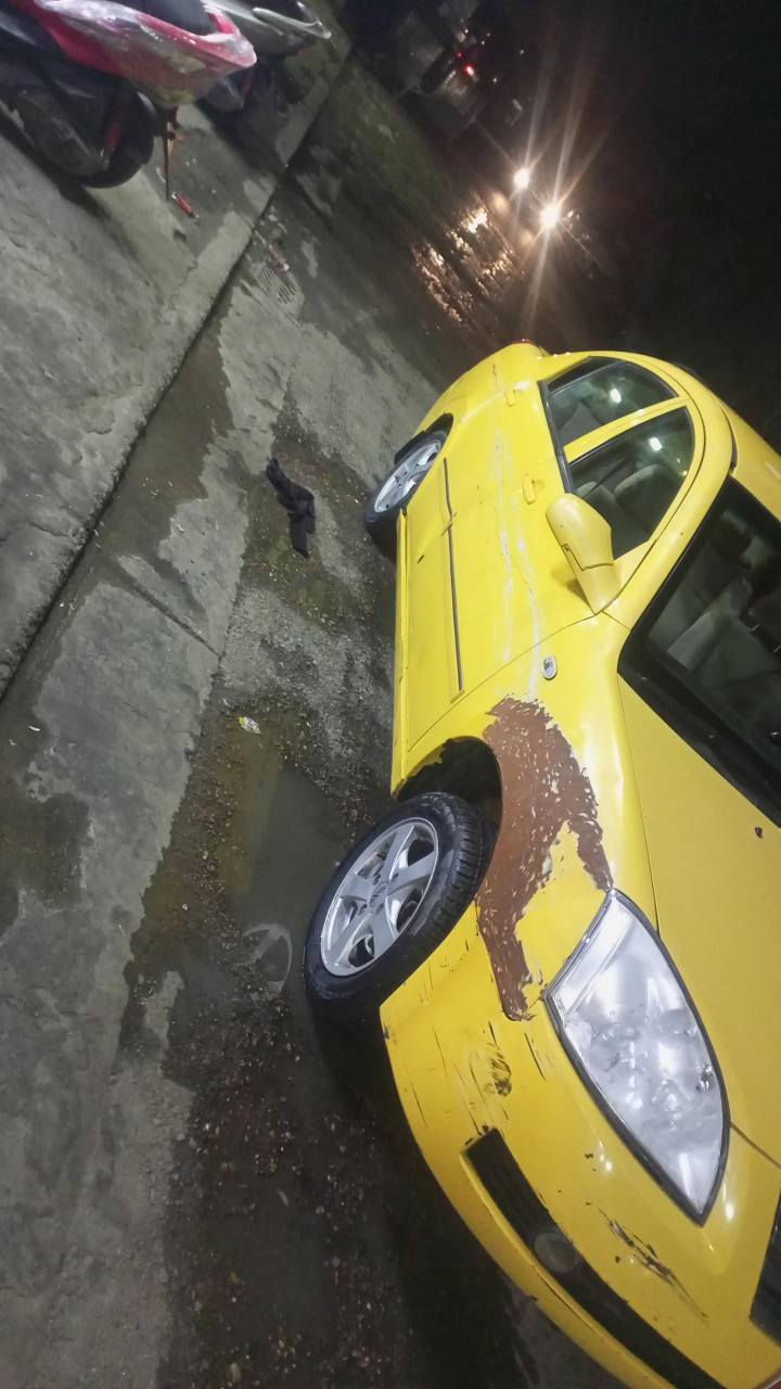 السلام عليكم عندنا هاي السياره اي 5 للبيع سعرها 20 ورقه محرك بيها صوت بسياره جاهزه كامل مكمل كل شيء شغال بيها نسبه السنويته صاحب المتوفي مسمسكات الصاحب السياره موجود رقم تليفونه موجود يبيعكم حديد هذا رقم تليفوني *********** بغداد, العراق
