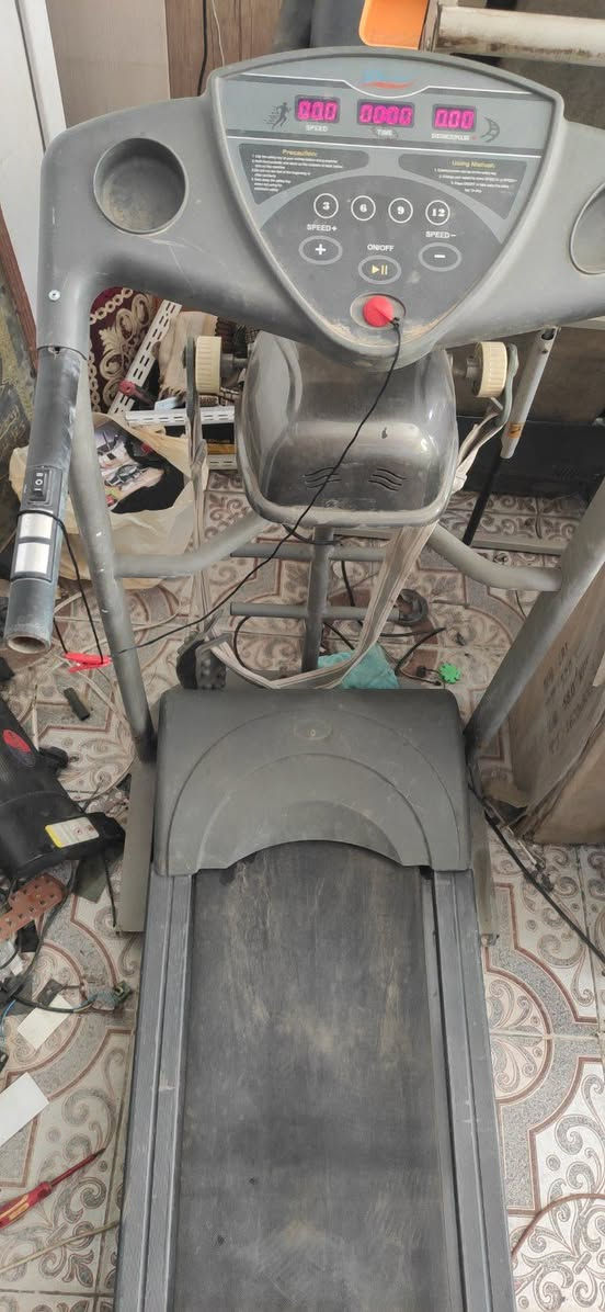 جهاز رياضي ويا هزاز تكسير شحوم سعره 175 مكانه كوت
***********
