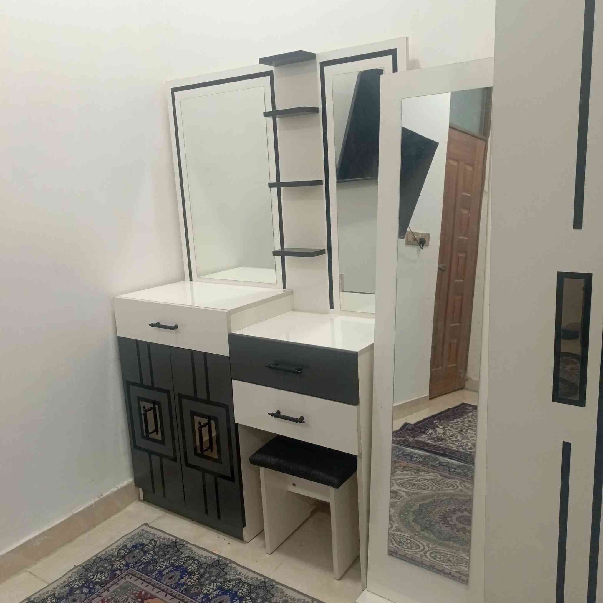 غرفة نوم تركيه جدا نظيفه استعمال قليل ١١قطعه سعرها ٩٥٠بمجال بسيط 
مكان بغداد.


**إذا كنت صاحب هذا الإعلان وتريد حذفه لأي سبب، رجاءا أرسل رسالة إلى الدعم الفني**