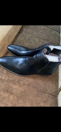 بوت رجالي • جلد • قياس ٤٤