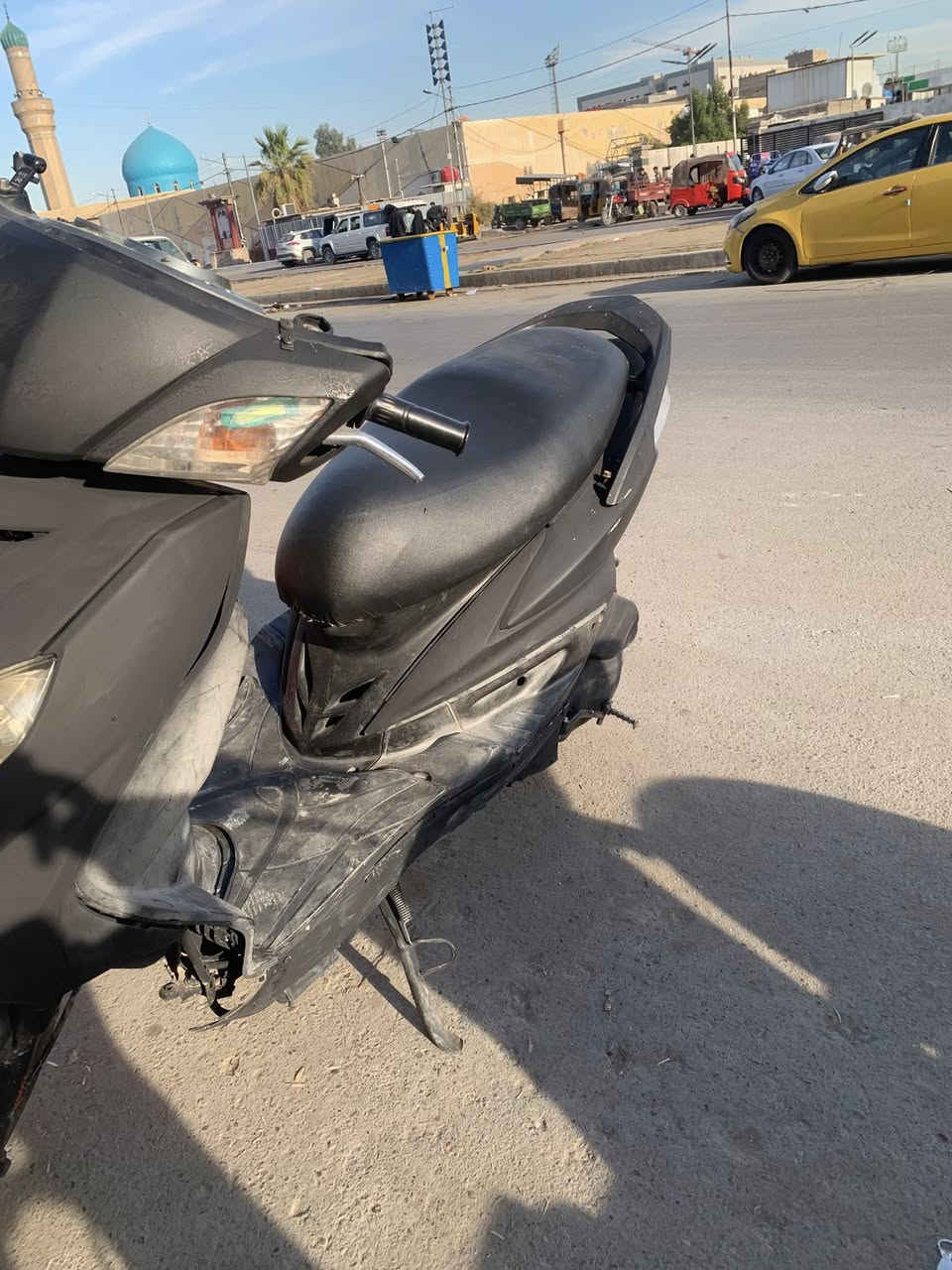 السلام عليكم سنكس فحل كوري لون طافي كابريتر نقصه سلف ونقوصات خفيفه السعر ٣٥٠ مكاني بغداد مدينه الصدر رقمي ***********
