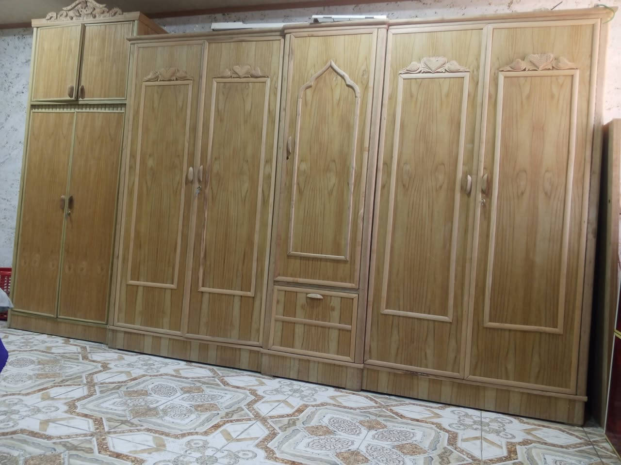 السلام عليكم للبيع جديده ما مصبوغه مكاني بابل الشراي يجي خاص او رقم تلفوني السعر 750 وبيها مجال قليل الغرفه ما مستعمله ***********/الغرفه صاج
