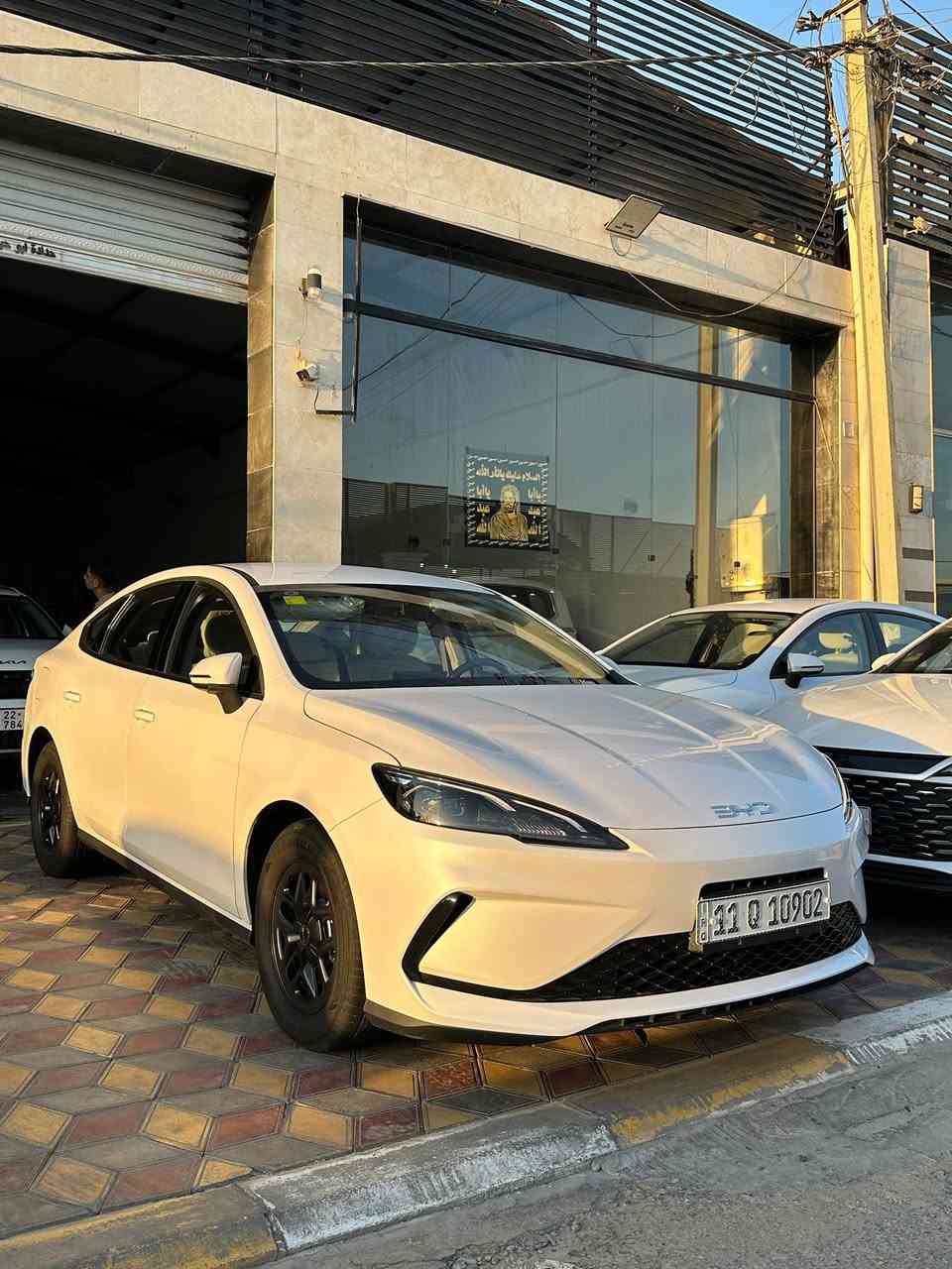 السلام عليكم للبيع بي واي دي سيل 5 ماشيه 8.000km مكفوله كفاله عامه مكانها بغداد للاستفسار ***********
