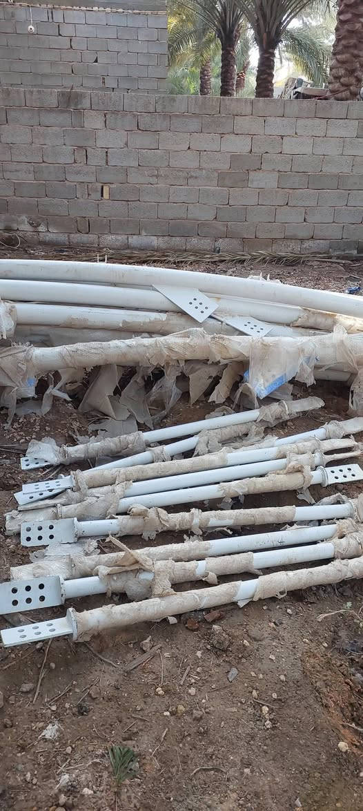 ياالله السلام عليكم اخوان حديد سقيفه او كراج سياره تركي جديد مامستخدم الي يعرف هاذا الحديد يعرف سعره واني مكلف بل نشر وهاذا رقم صاحبهن ***********
