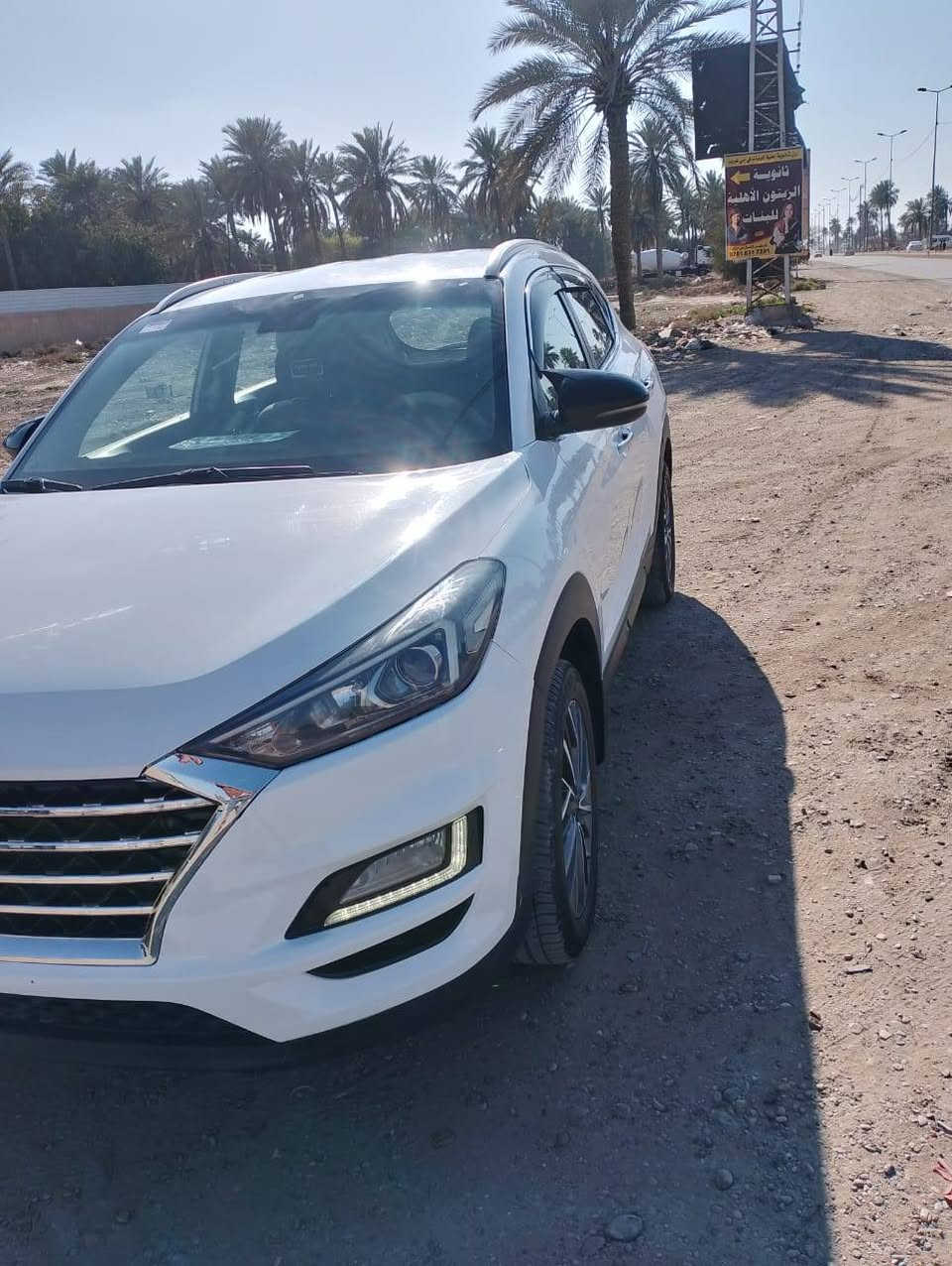 السلام عليكم للبيع توسان خليجي موديل 19فول ما عده فتحه محرك كير مكفولات ماشيه 200تبريد ثلج سياره بيهة شويه صبغ بلبنيد وشبر بصندوك وسونار بلمنشور رقم بغداد السعر 178المكان بغداد أبو غريب رقم ***********/***********
