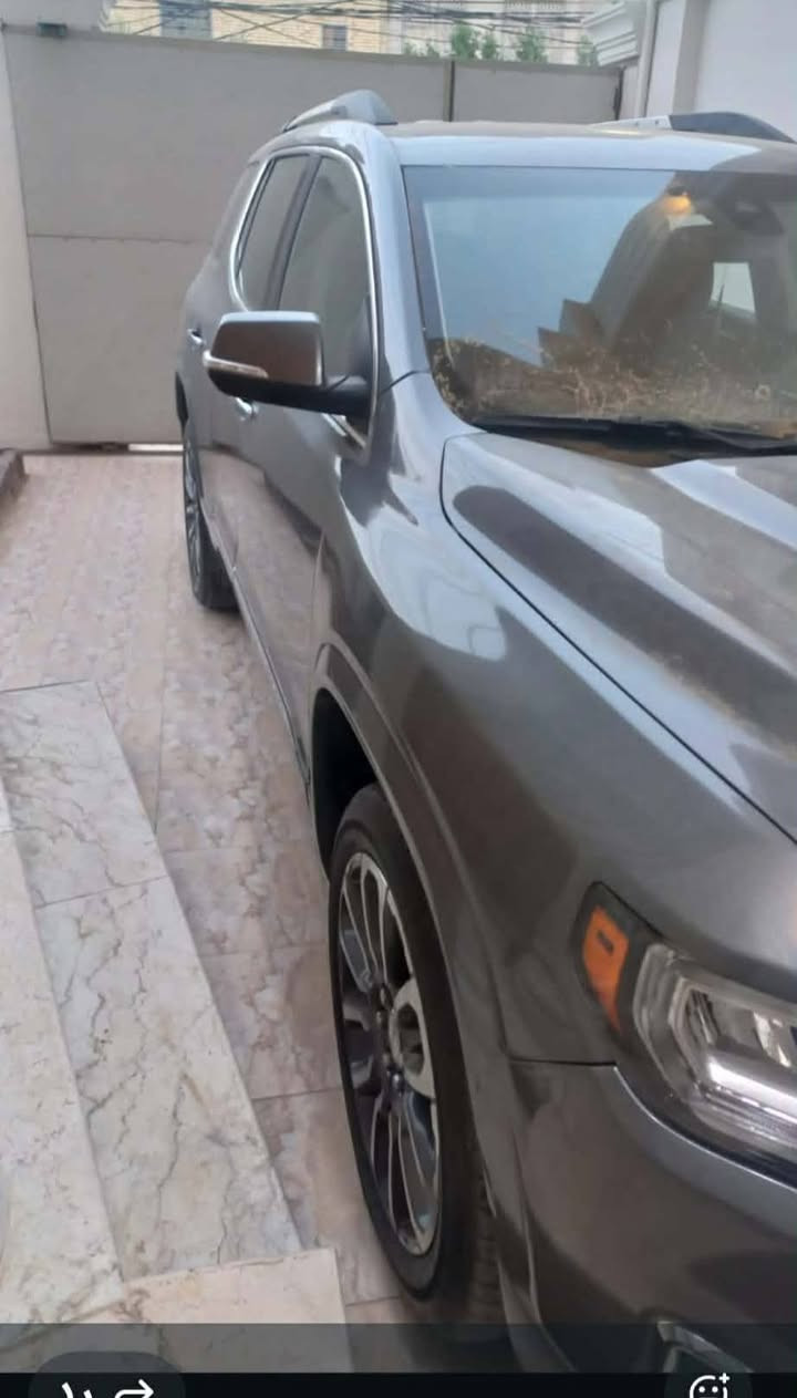 سلام عليكم اكاديا دنلي مديل 2022 حادث بسيط ربع بنيد وربع جاملغ بدون ايباك  فول عده البونرامه رقم اربيل بسمي تخم تاير جديد حدايديه جديده جاهزه من كلشي السعر 240 وبيه مجال بسيط مكاني نجف غماس*********** اني مكلف بنشر اخوان اتصل عل الرقم
