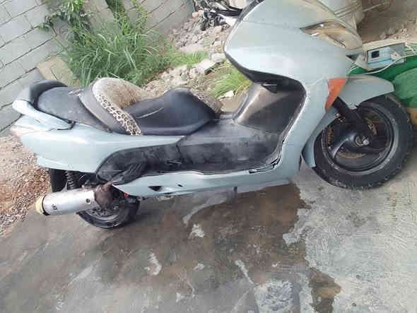 فورزه 09 كلشي مابيه بس كشره شوي تعبان نكره معدل 120 مكان ابوغريب حمدانيه سعر 500بيهه مجال ***********.     ***********
