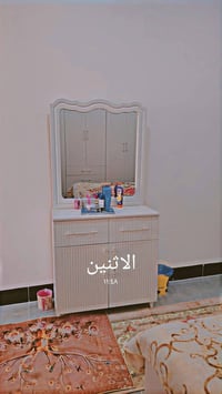 غرفه للبيع مستخدمه قليل للبيع سعر مليون وفي مجال  رقم 07738550736