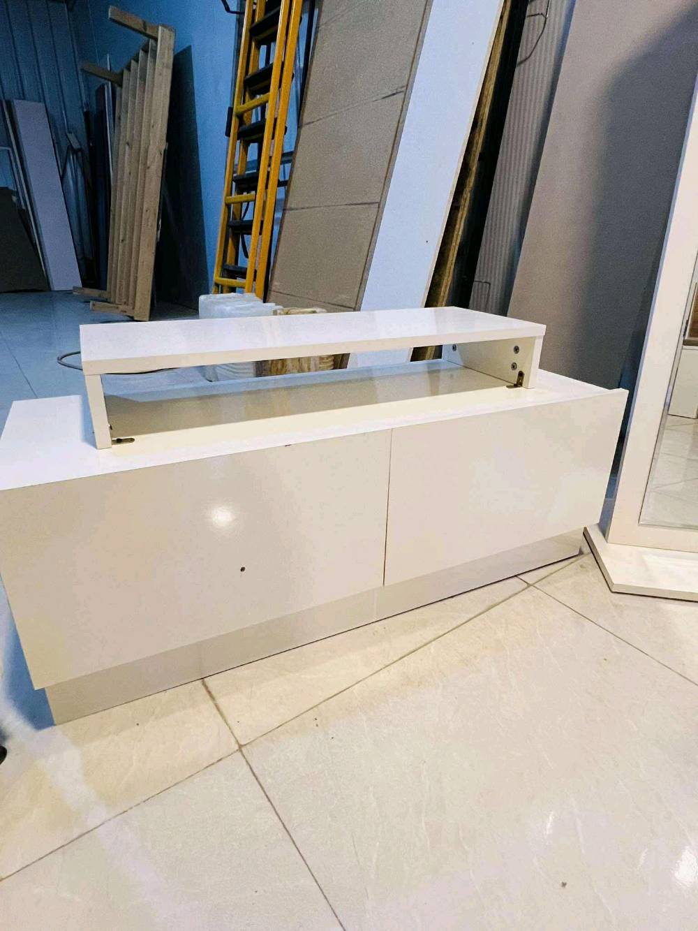 غرفه تركيه 11 قطعه كوالتي عالي نضافه فووووول💯👌
جربايه🌸 كنتور 🌸ميز بلازمه🌸 طابوريه🌸 شازلونه 🌸جرارات 🌸مرايه طولانيه 🌸كنتور اضافي🌸 كوميدات عدد 2 🌸ميز تواليت
كل هذا بسعر 900 الف فقط شامل اجور النقل والشد
يتوفر توصيل محافظات بكروه باسعار رمزيه 🚛
