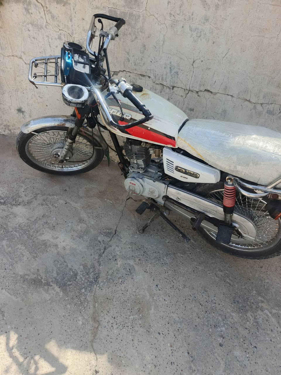 موطور تايكر ٢٠٢٠ مفتوح السعر ٣٢٠ وبي مجال قليل


**إذا كنت صاحب هذا الإعلان وتريد حذفه لأي سبب، رجاءا أرسل رسالة إلى الدعم الفني**