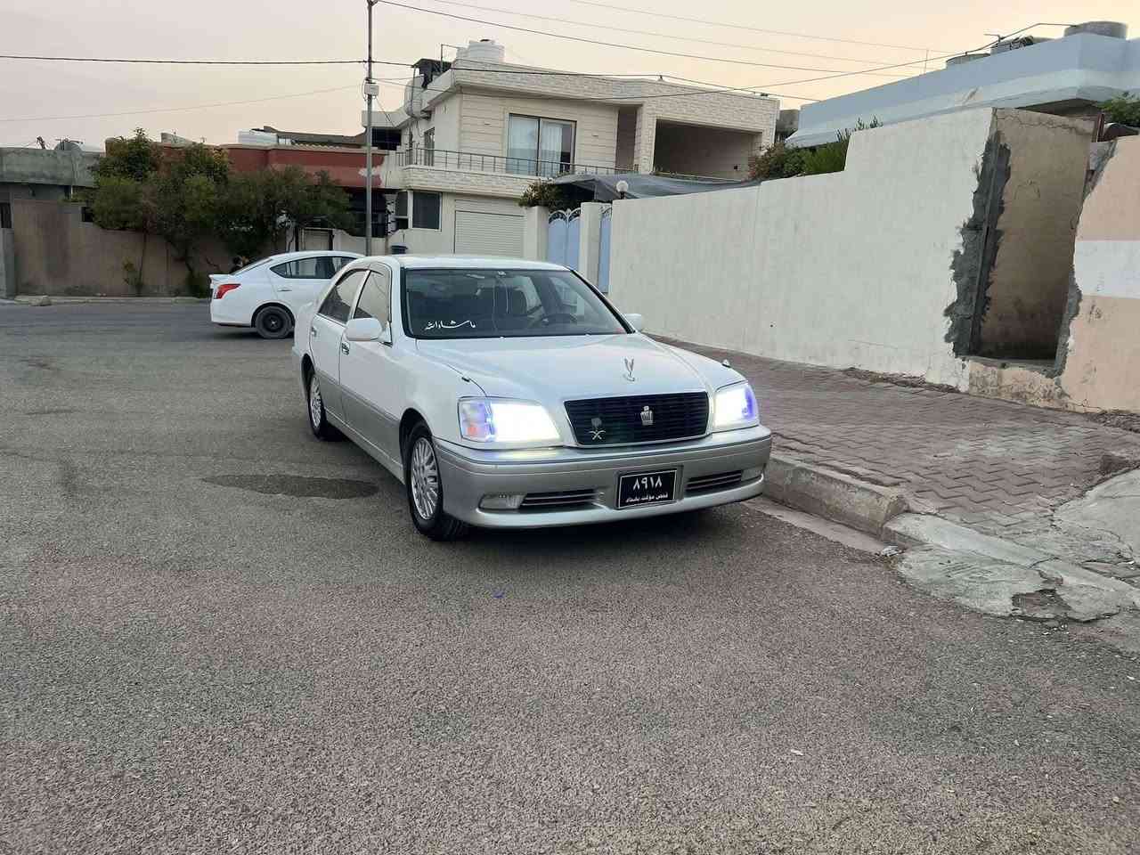 مووس  2001
2دووگمه ی  مه کینە گە ورە 175
بێ بۆیاخ  
بێ قرچوو ده عم  115هه زار ڕۆشتوە
برێکی به ستراوە  بێ نوقسانیە
بێ تە قه و ڕه قه
دە شپول نە جە ف ڕه قه م یه ک
سه یارە ی  مه عره ز نیە ماڵانە
کامل مه سره ف کراوە
شوێن کە لار
سعری46گڵاو مه جال
گۆڕینە وە ناکە ین 
تکایە تێڵ بکە 
***********
