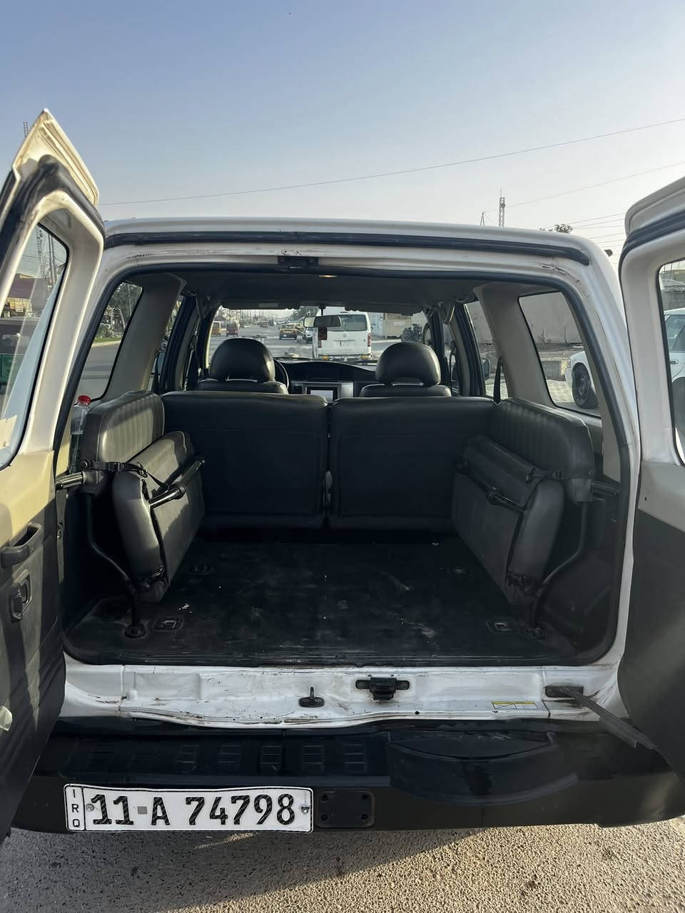 سلام عليكم ورحمة الله
نيسان باترول موديل 2010 خليجي ابيض رقم بغداد الجديد مكفوله من الصبغ والضربة عدى نواقص قليله السياره عالبلاد كلشي شغال  مكاني بغداد 

السعر 190 وبي مجال للاستفسار ***********
